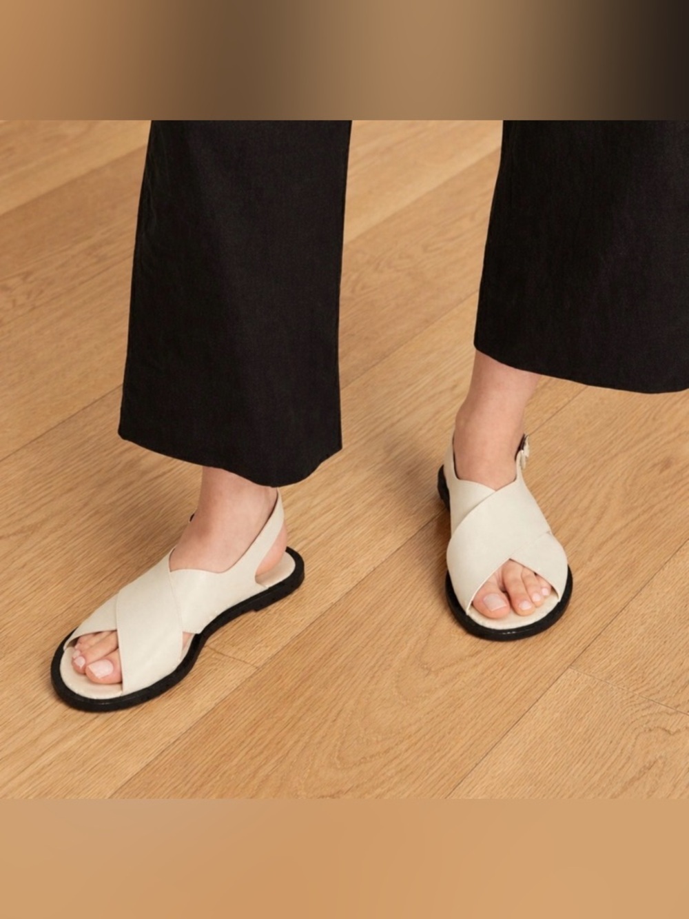 NWOT Everlane City Crossover Flat Sandals in Parchment White 6